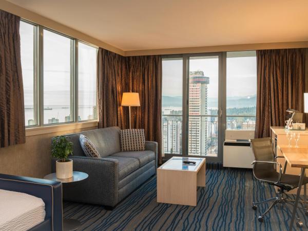 Blue Horizon Hotel : photo 6 de la chambre suite familiale avec balcon