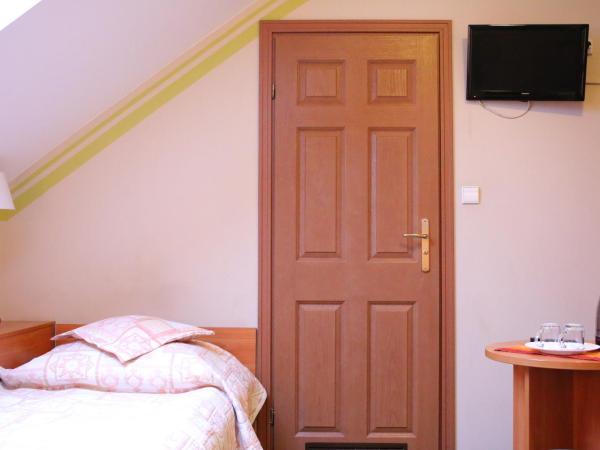 Amicus Żoliborz : photo 2 de la chambre petite chambre double
