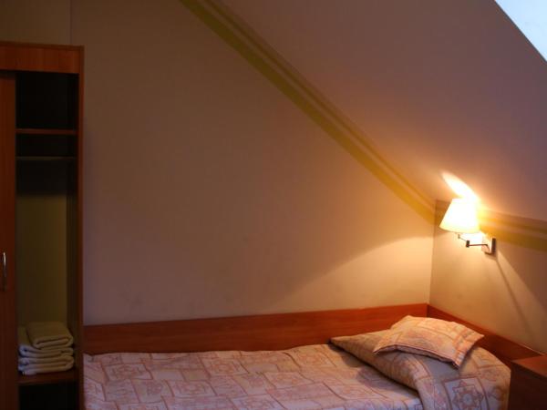 Amicus Żoliborz : photo 4 de la chambre petite chambre double