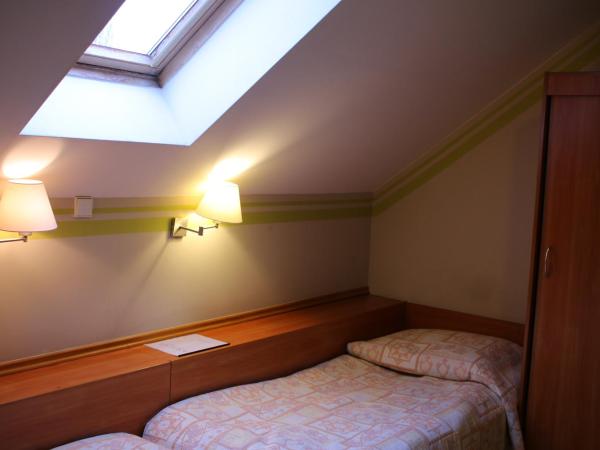 Amicus Żoliborz : photo 4 de la chambre petite chambre double