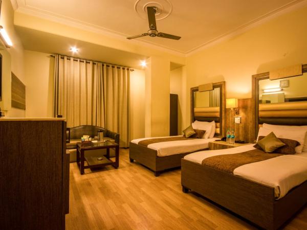 The Suncourt Hotel Yatri : photo 9 de la chambre chambre double exécutive