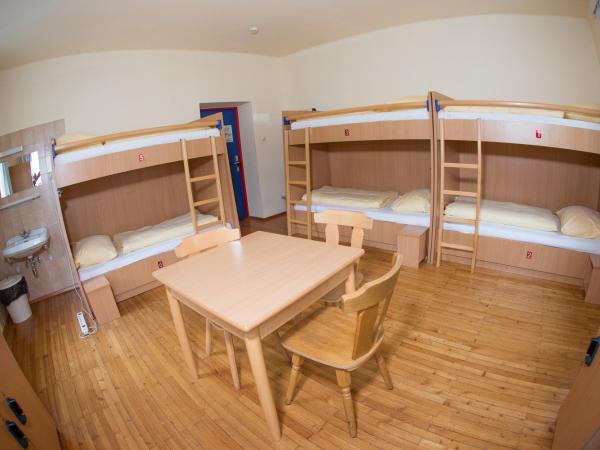 YoHo - International Youth Hostel : photo 2 de la chambre lit dans dortoir 6 lits