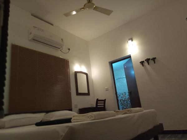 Janatha Homestay : photo 10 de la chambre chambre double ou lits jumeaux Économique