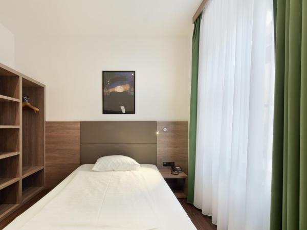 Hotel Lucia : photo 5 de la chambre chambre simple