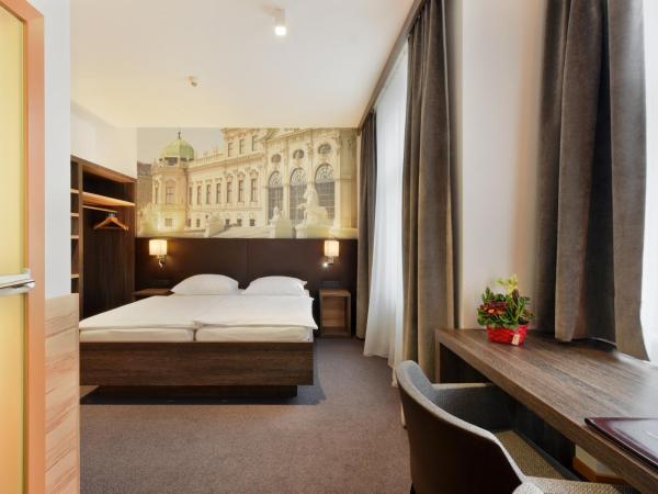 Hotel Lucia : photo 4 de la chambre chambre double supérieure