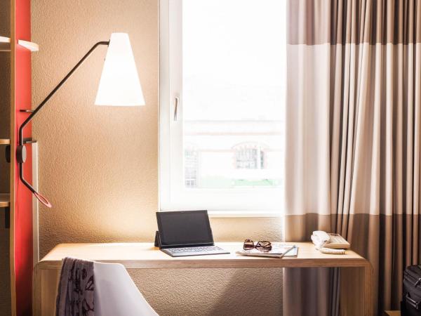 ibis Manchester Centre Princess Street : photo 10 de la chambre chambre double avec deux lits