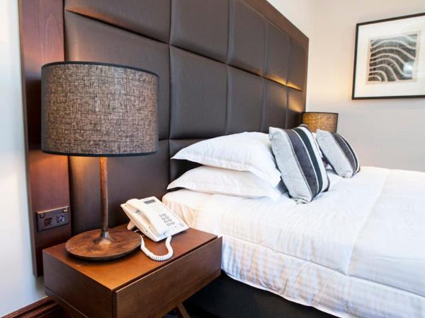 Avonmore On The Park Boutique Hotel : photo 4 de la chambre suite lit queen-size de luxe avec balcon