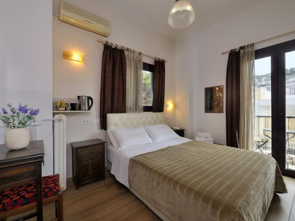 Dryades & Orion Hotel : photo 4 de la chambre chambre triple standard