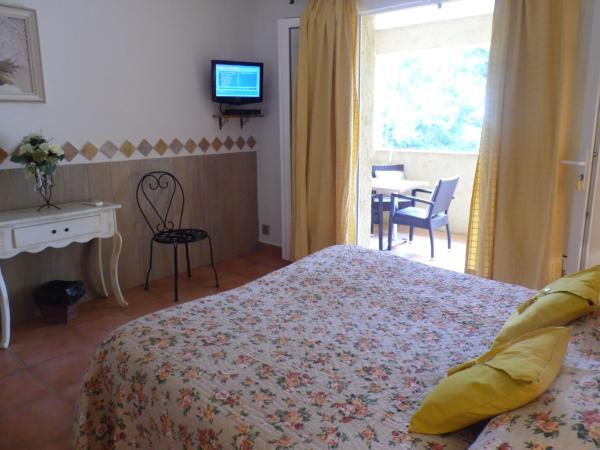 Locations Résidence Rocca Rossa Palombaggia : photo 7 de la chambre bungalow 1 chambre