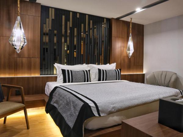Stay with Nimman Chiang Mai - SHA Extra Plus : photo 4 de la chambre chambre lit king-size premier