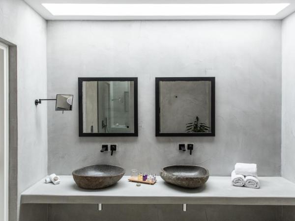 Ostraco Suites : photo 7 de la chambre suite 2 chambres deluxe avec bain à remous extérieur