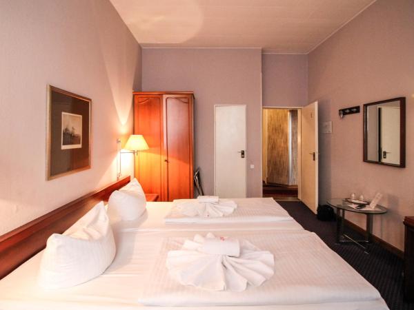 Hotel Pension Xantener Eck : photo 8 de la chambre chambre double