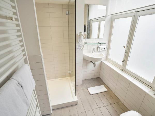 Saillant Hotel Maastricht City Centre - Auping Hotel Partner : photo 10 de la chambre chambre lits jumeaux supérieure