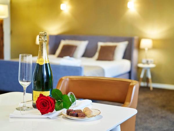 Saillant Hotel Maastricht City Centre - Auping Hotel Partner : photo 5 de la chambre chambre triple exécutive