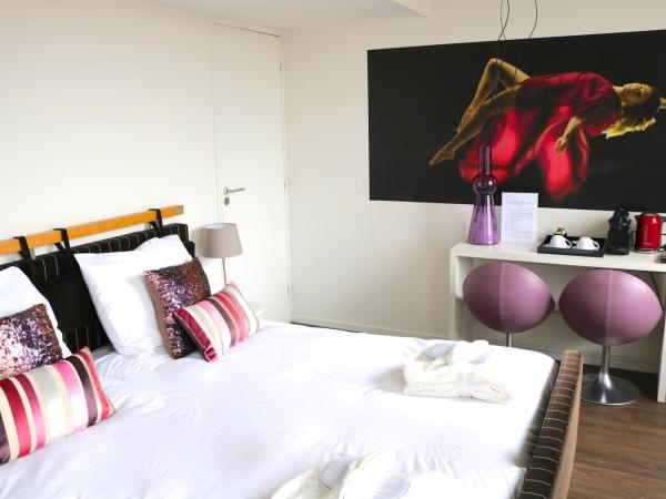 Saillant Hotel Maastricht City Centre - Auping Hotel Partner : photo 2 de la chambre suite junior