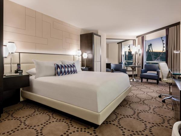 Harrah's Las Vegas Hotel & Casino : photo 1 de la chambre chambre deluxe avec 1 lit king-size -tour vallée - non-fumeurs - vue sur ville