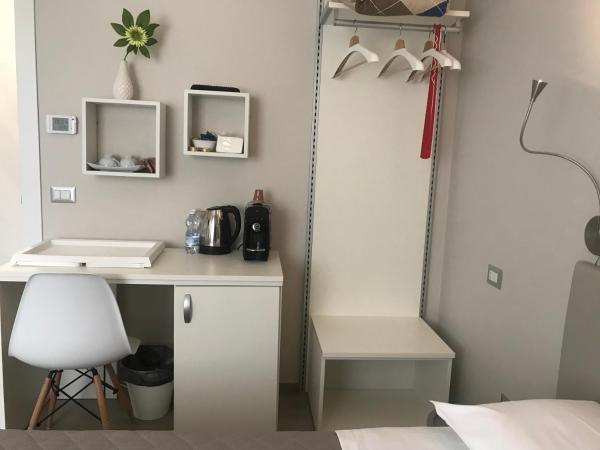 L'AlbaRosa - Camere : photo 2 de la chambre petite chambre double