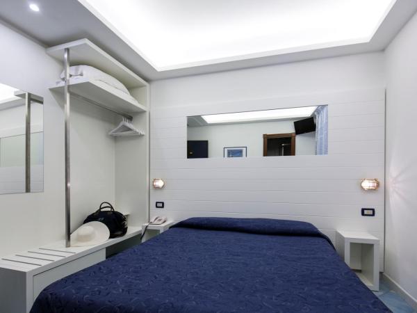 Hotel Il Faro : photo 5 de la chambre chambre double ou lits jumeaux standard