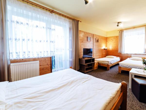 Willa Alaska : photo 1 de la chambre chambre quadruple