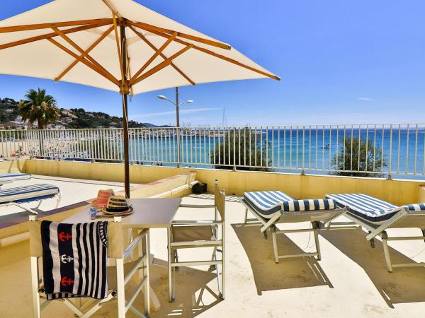 Hôtel Beau Rivage : photo 9 de la chambre chambre double avec terrasse - vue sur mer