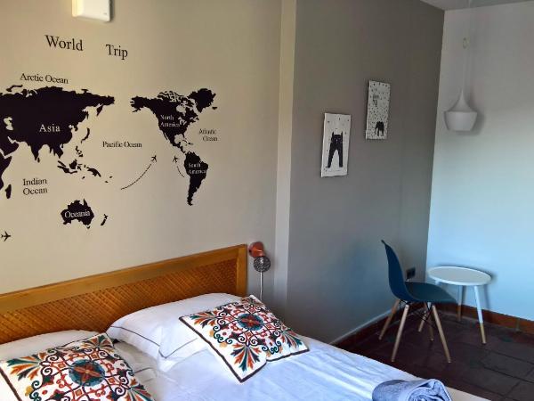 Oasis Backpackers' Hostel Granada : photo 6 de la chambre chambre double avec balcon