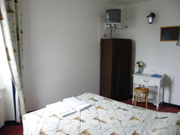 Hôtel de la Gare : photo 3 de la chambre chambre double