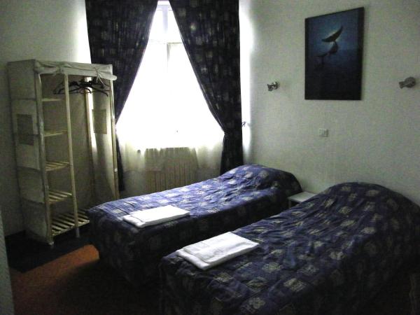 Hôtel de la Gare : photo 3 de la chambre chambre double ou lits jumeaux