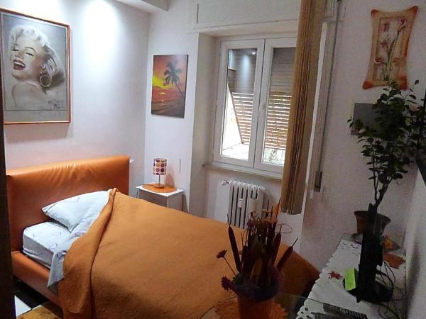 Alaska Rooms : photo 3 de la chambre chambre simple avec salle de bains privative