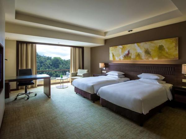 Hyatt Regency Kinabalu : photo 2 de la chambre chambre lits jumeaux - vue sur ville