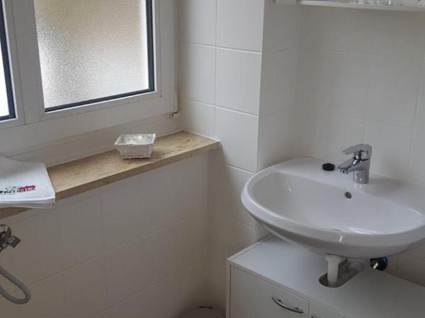 Waldhotel Zollhaus : photo 1 de la chambre chambre double avec salle de bains privative