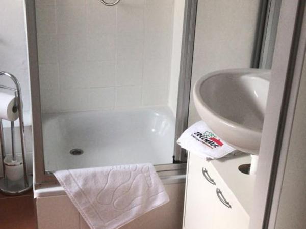 Waldhotel Zollhaus : photo 2 de la chambre chambre simple avec douche 