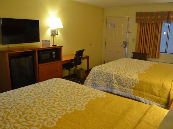 Days Inn by Wyndham Airport Nashville East : photo 4 de la chambre chambre 2 lits queen-size - non-fumeurs