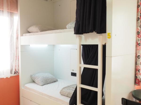 Deeps Hostel Ankara : photo 1 de la chambre lit dans dortoir mixte de 4 lits