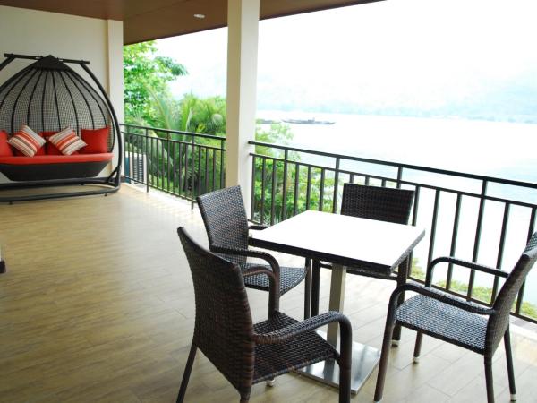 Monsane River Kwai Resort & Spa : photo 2 de la chambre suite supérieure - vue sur fleuve