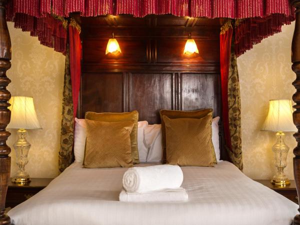Lincoln House Private Hotel : photo 3 de la chambre suite avec lit à baldaquin 
