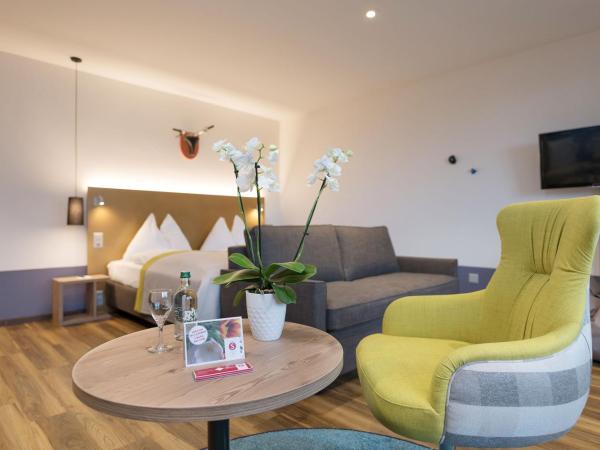 Sunstar Hotel Arosa : photo 4 de la chambre chambre familiale avec balcon