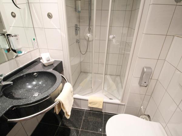 Hotel National Düsseldorf (Superior) : photo 2 de la chambre chambre double standard