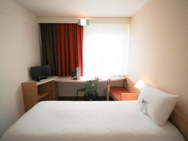 ibis Hotel Düsseldorf Hauptbahnhof : photo 2 de la chambre chambre lit king-size standard