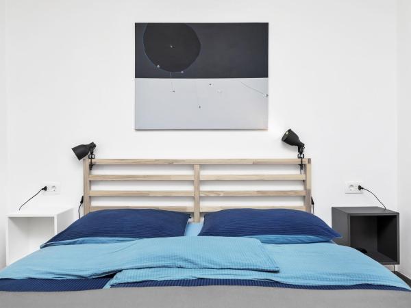 Casa Galleria Rica : photo 6 de la chambre chambre double - vue sur jardin