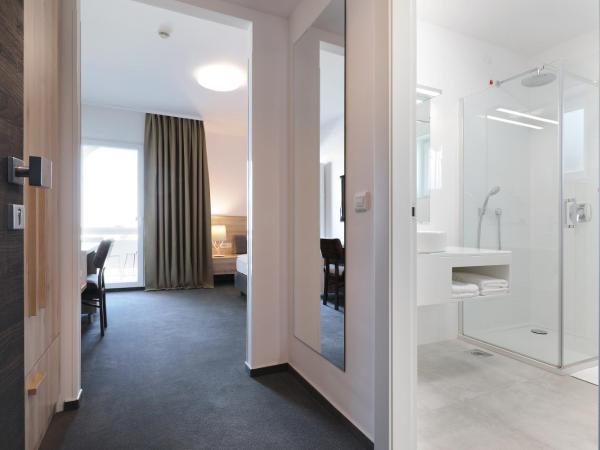 Hotel Mediteran : photo 6 de la chambre chambre double confort avec balcon