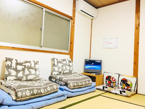 Osaka Guesthouse SAYURI HONKAN : photo 9 de la chambre bungalow familial