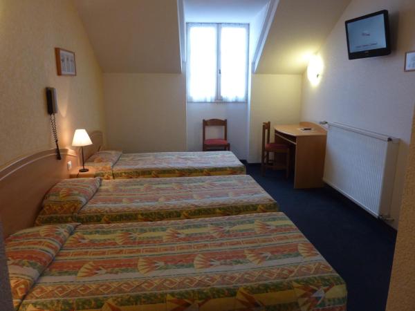 Cit'Hotel de La Vallée : photo 3 de la chambre chambre triple