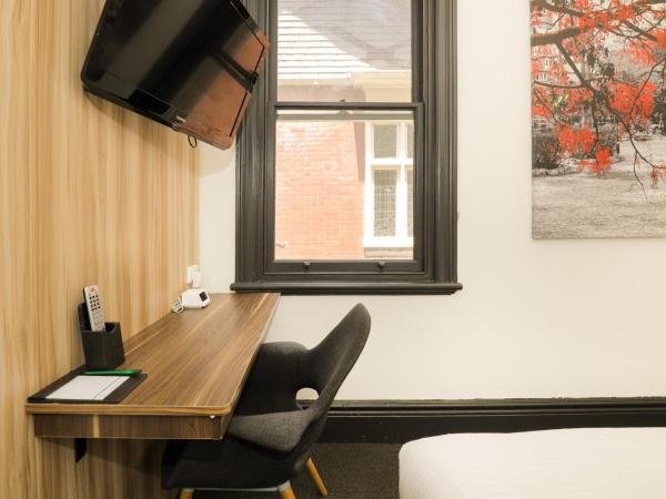 Glenferrie Lodge : photo 2 de la chambre chambre lit queen-size de luxe avec salle de bains commune