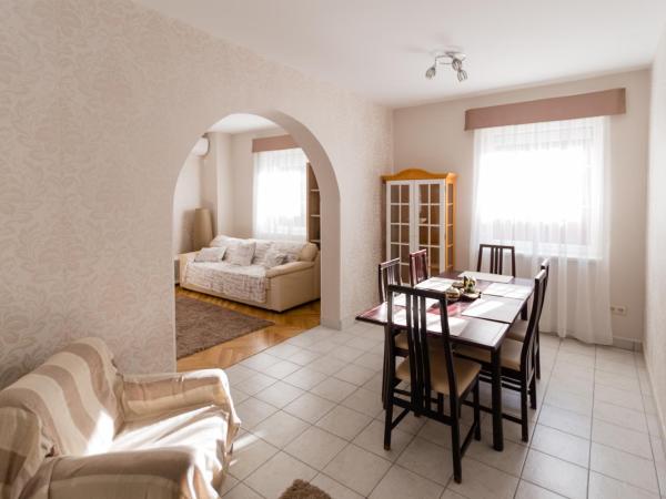 Aurora Vendégház : photo 8 de la chambre suite lit king-size