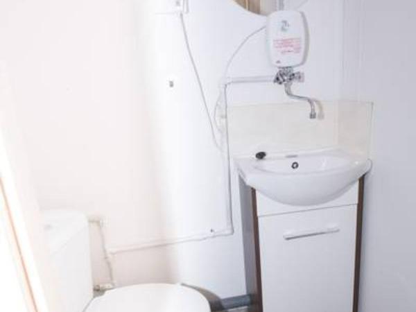 Hostel Metro : photo 1 de la chambre chambre double standard avec douche