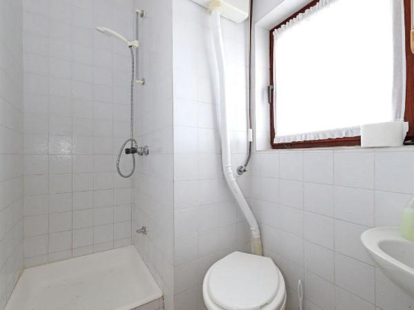 Rooms Jeriko : photo 6 de la chambre chambre triple standard – premier Étage