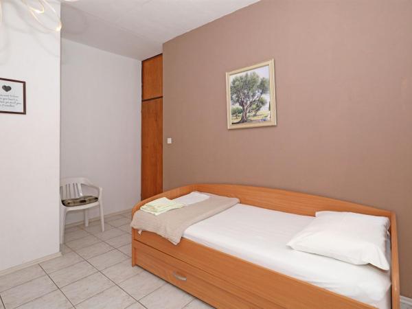 Rooms Jeriko : photo 4 de la chambre chambre triple avec balcon