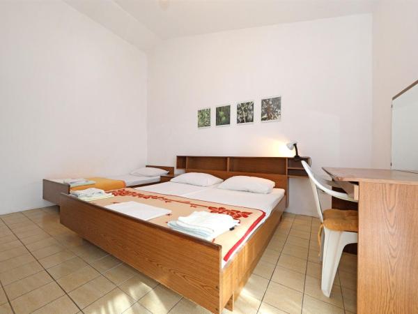 Rooms Jeriko : photo 3 de la chambre chambre triple - premier Étage