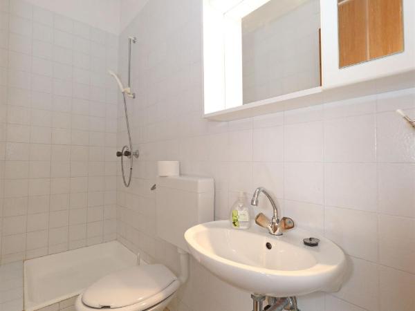 Rooms Jeriko : photo 6 de la chambre chambre triple - premier Étage