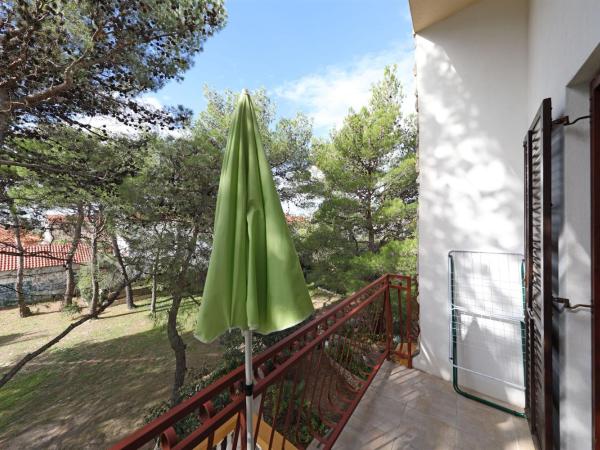 Rooms Jeriko : photo 1 de la chambre chambre triple standard – premier Étage